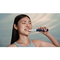 Электрическая зубная щетка Philips Sonicare Series 6100 HX7403/01 - фото2