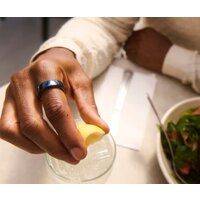 Умные кольца Oura Ring 4 Ceramic (синий, размер 9) фото-5